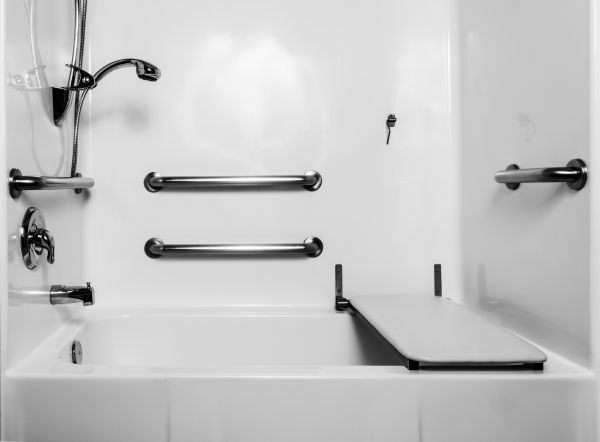 Accessible Tub Installation in Tyler