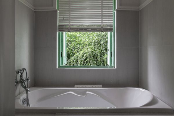 Fiberglass Tub Installation in Tyler